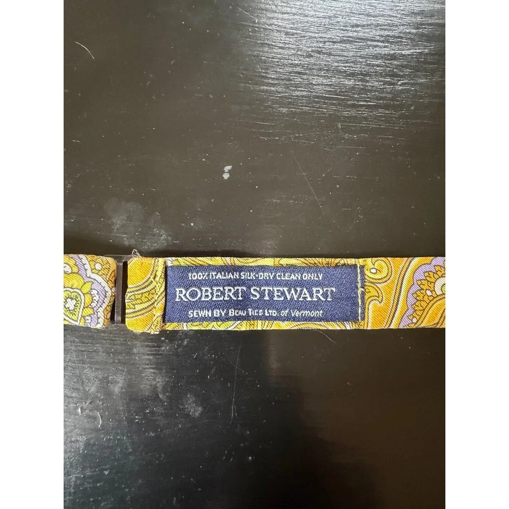 Robert Stewart Bow Tie 100% Italian Silk Yellow Paisley Beau Ties Ltd Vermont